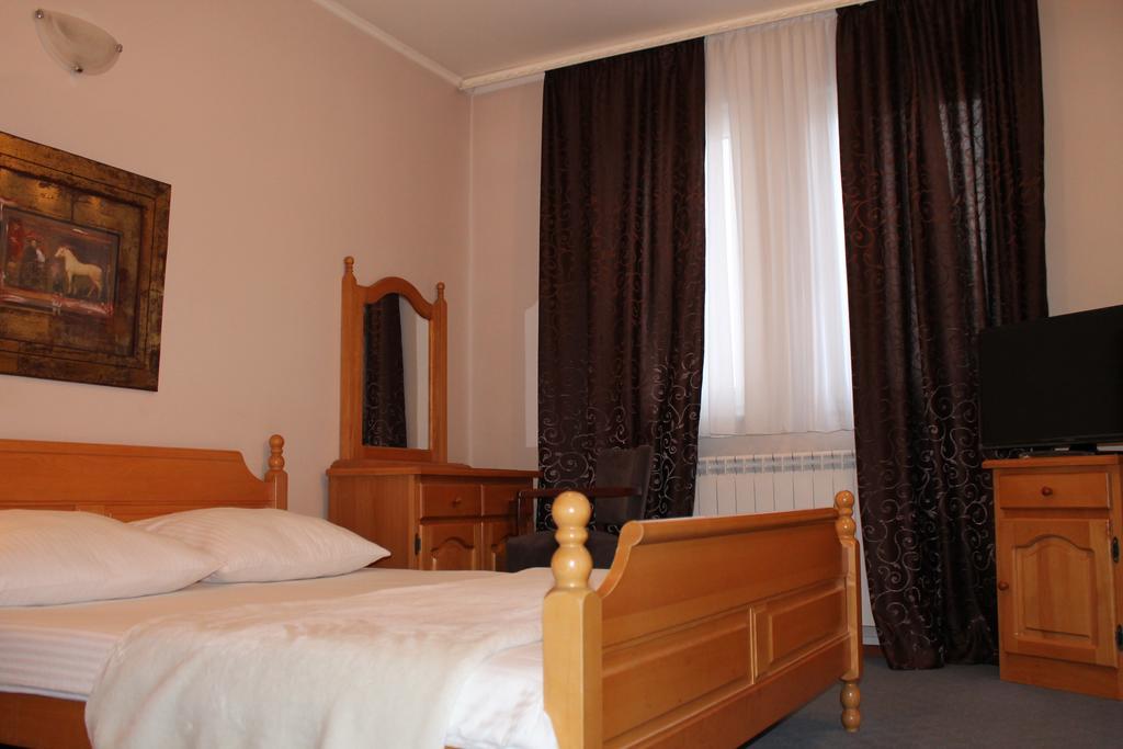 Europa Motel Сараево Экстерьер фото