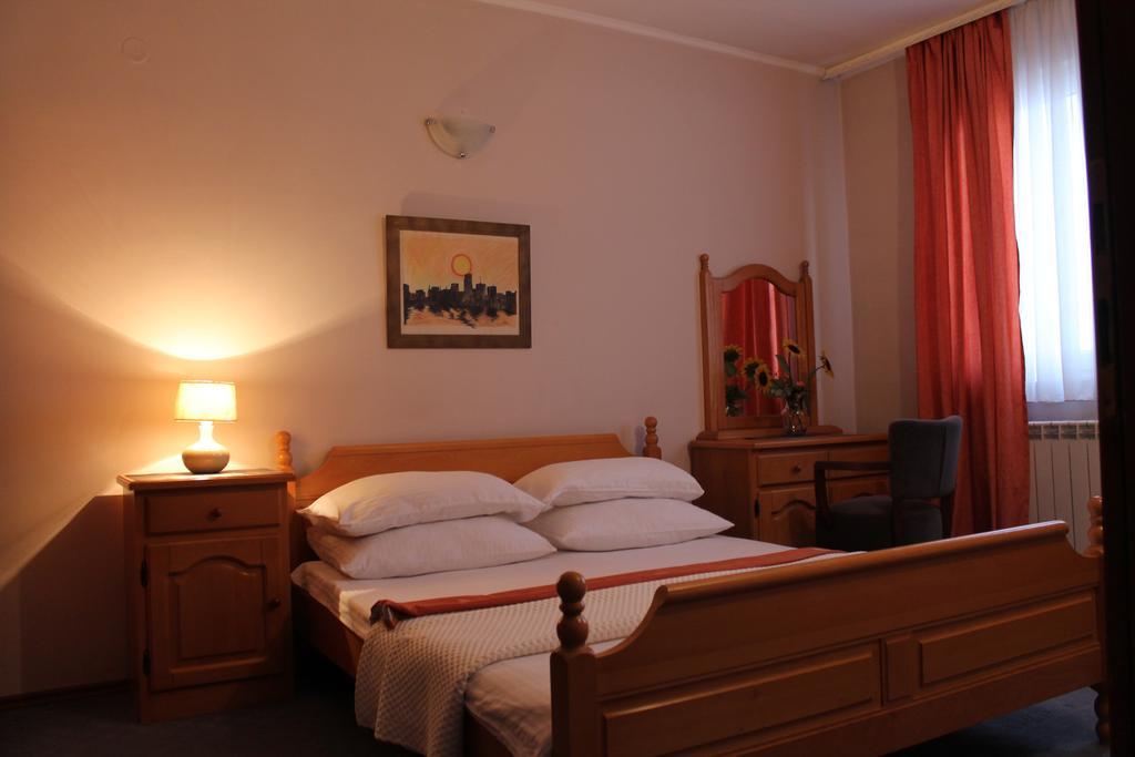 Europa Motel Сараево Экстерьер фото